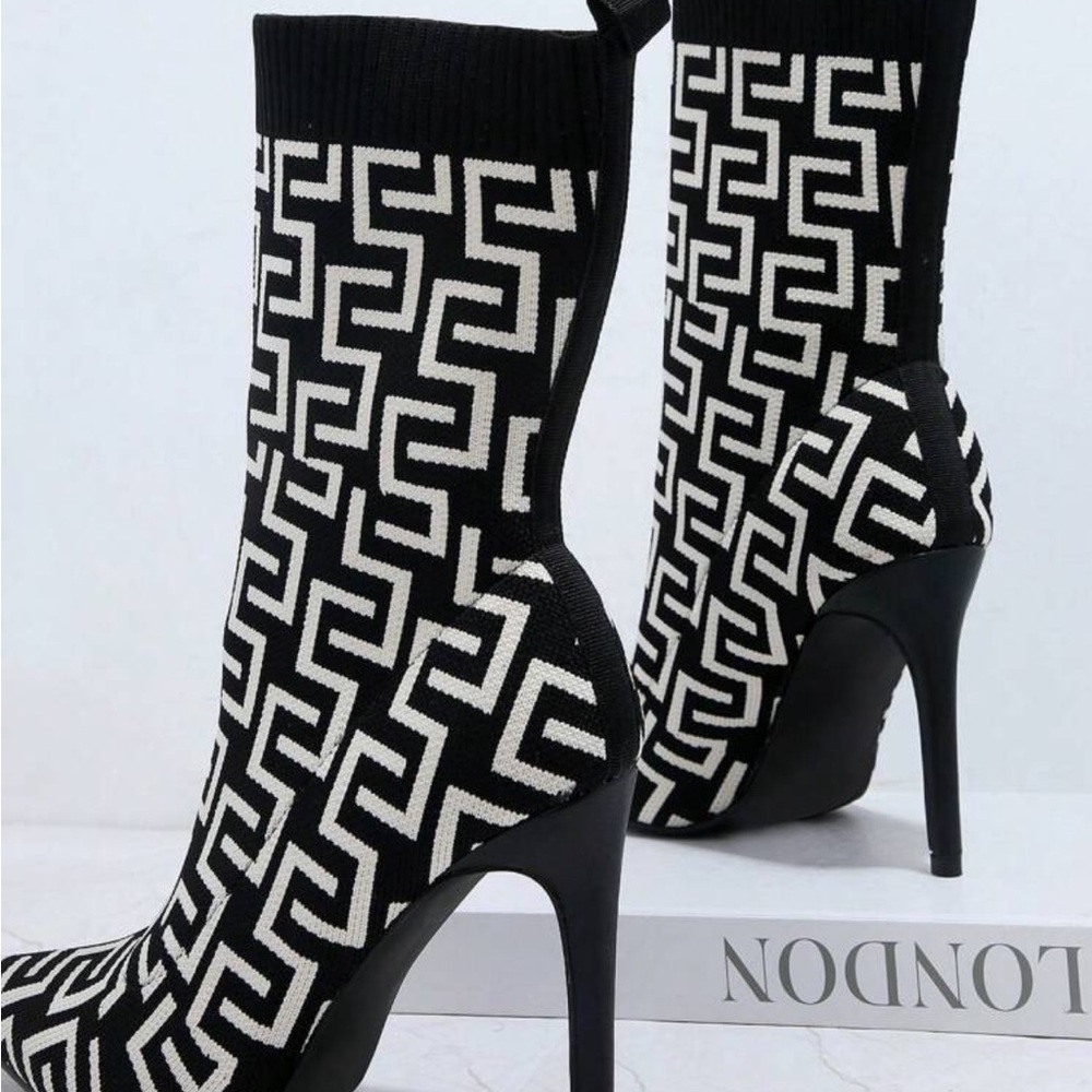 Geometric Black and White Women's Ankle Boots - Picture 2 of 5